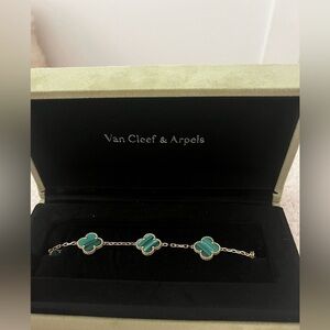 Van Cleef & Arpels Gold Bracelet with Green Malachite Clover Motifs